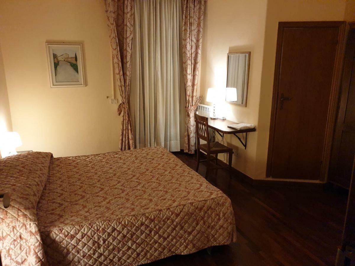 Affittacamere Mazzini 78 Гроссето Экстерьер фото